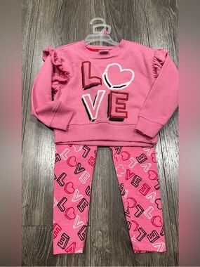 NWT Kidgets Pink "LOVE" Kids Matching Set